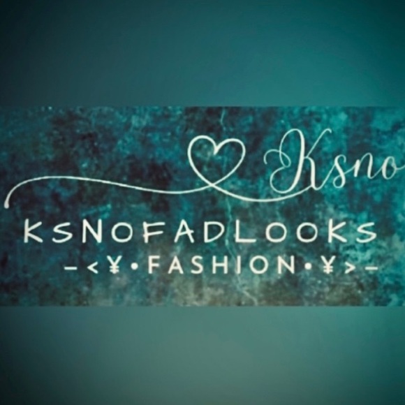 #2038 Buttoned Detail Relaxed Fit V Neck Long Sleeve Top - Picture 3 of 15